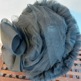 Tocado de fiesta negro