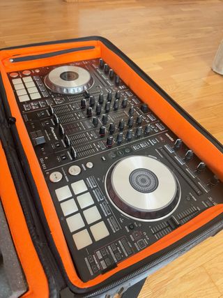 Controladora DJ Pioneer DDJ-SX2