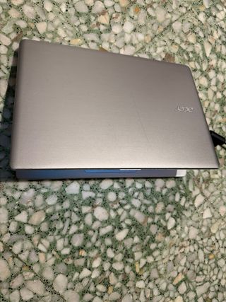 Portátil Acer Aspire V5 AMD A4