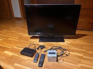 TV Sharp 37” + TDT HD + Apple TV 2