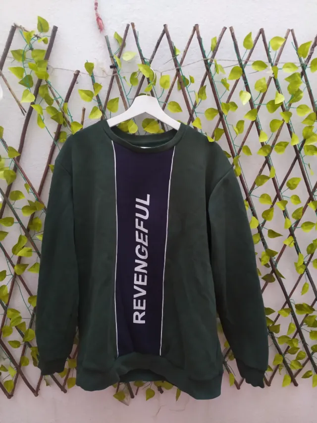 Sudadera Pull&Bear verde con rayas