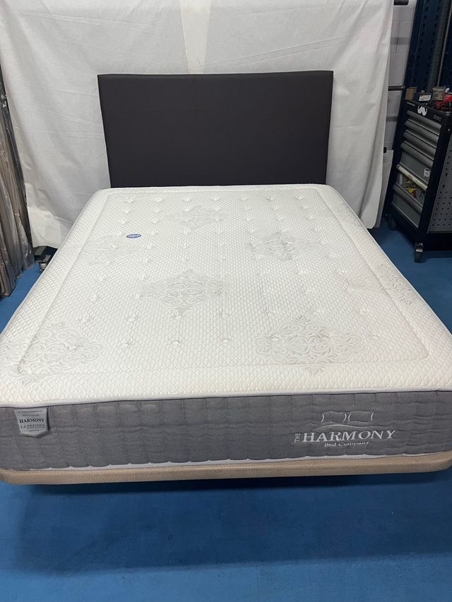 Base imbottita + materasso in visco 150x190