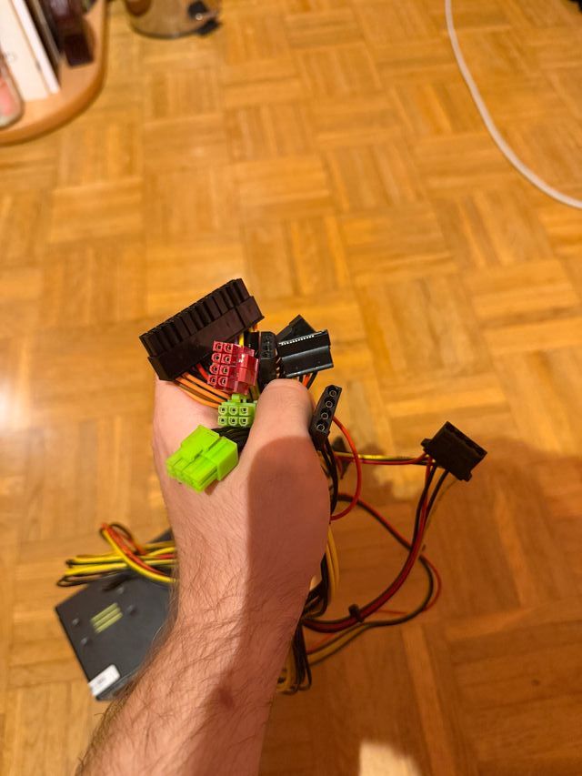 fonte de alimentação innobo 300W