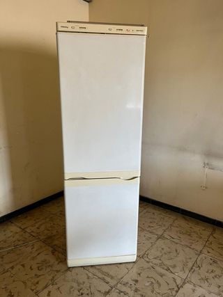Nevera Balay con congelador