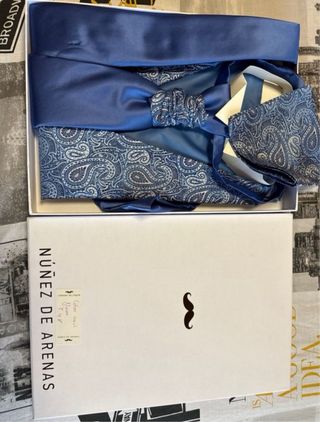 Conjunto Chaleco, Corbata y Pañuelos Azul