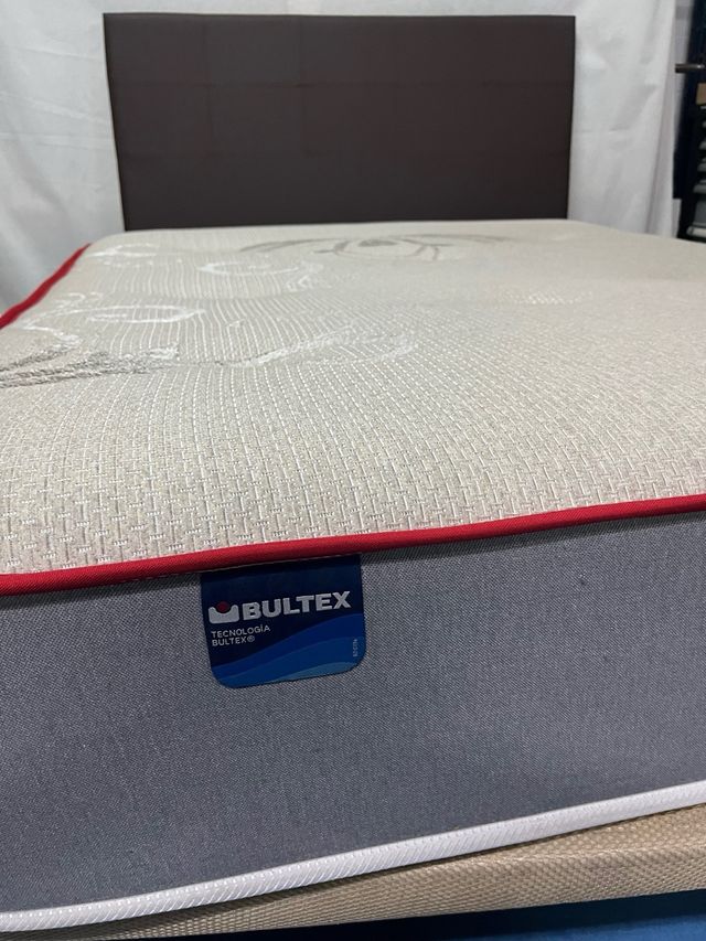 Base imbottita + materasso in visco 150x190