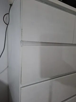 Cómoda Malm Ikea Blanca pintada por mí con cristal