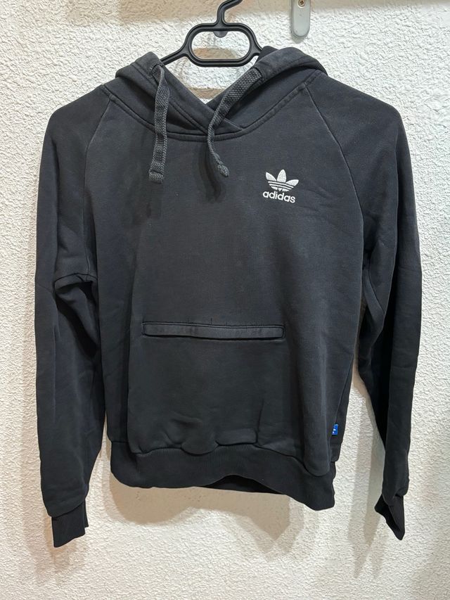 Sudadera Adidas Negra con Logo