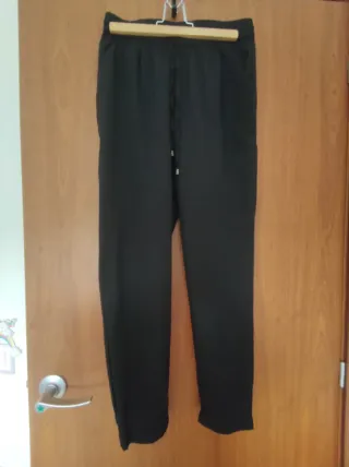 Pantalón de raso negro