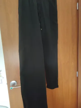 Pantalón de raso negro