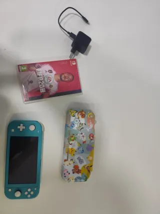Nintendo Switch Lite Blu + FIFA 20