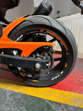 Kawasaki Z750 Naranja