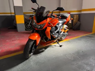 Kawasaki Z750 Naranja