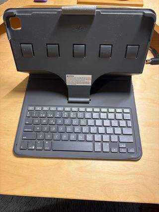 Funda iPad 9 / tablet con Teclado Bluetooth