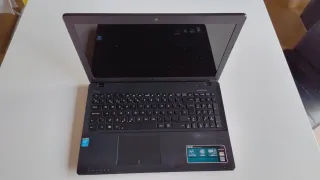 Portátil Asus X552L
