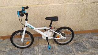 Bicicleta infantil Btwin blanca