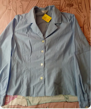 Camisa azul talla M