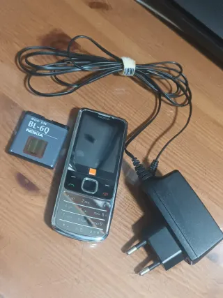 Teléfono Móvil Nokia 6700 Plata