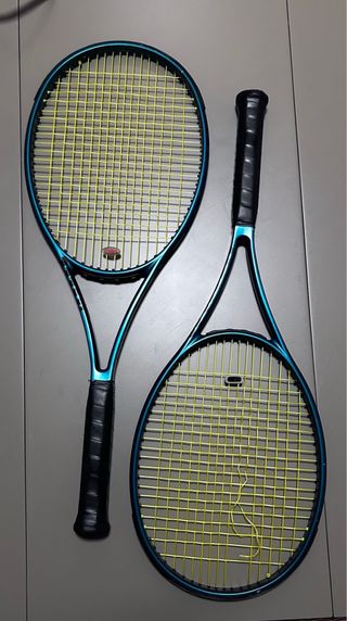 2 Raquetas de Tenis Blade 98 v9 (16x19)