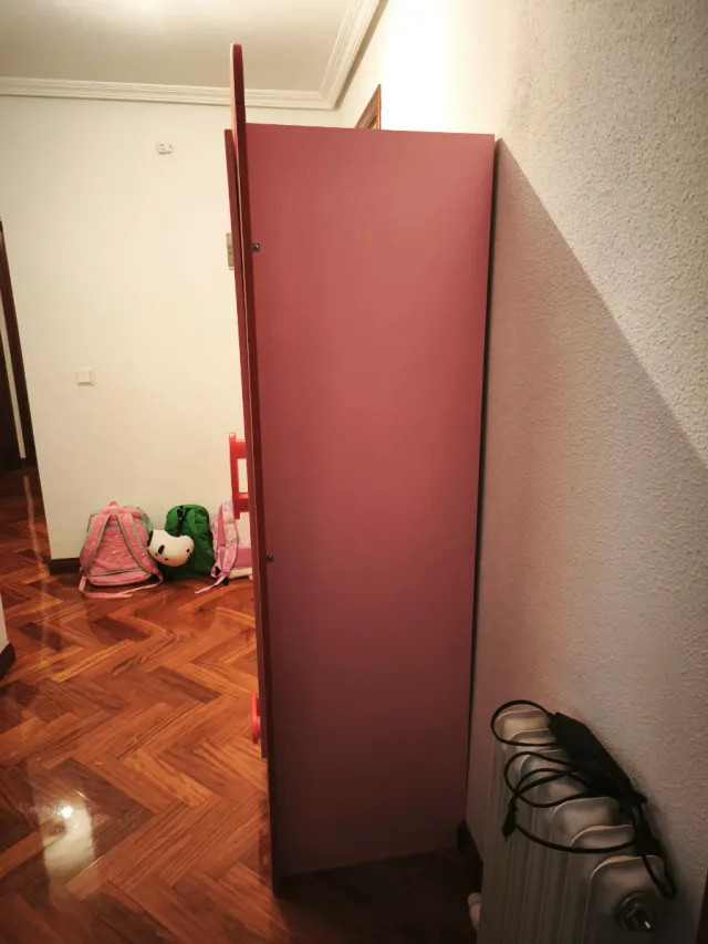 Armario infantil Ikea rosa