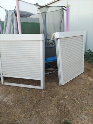  3 Ventanas de aluminio comoletas y mosquitera