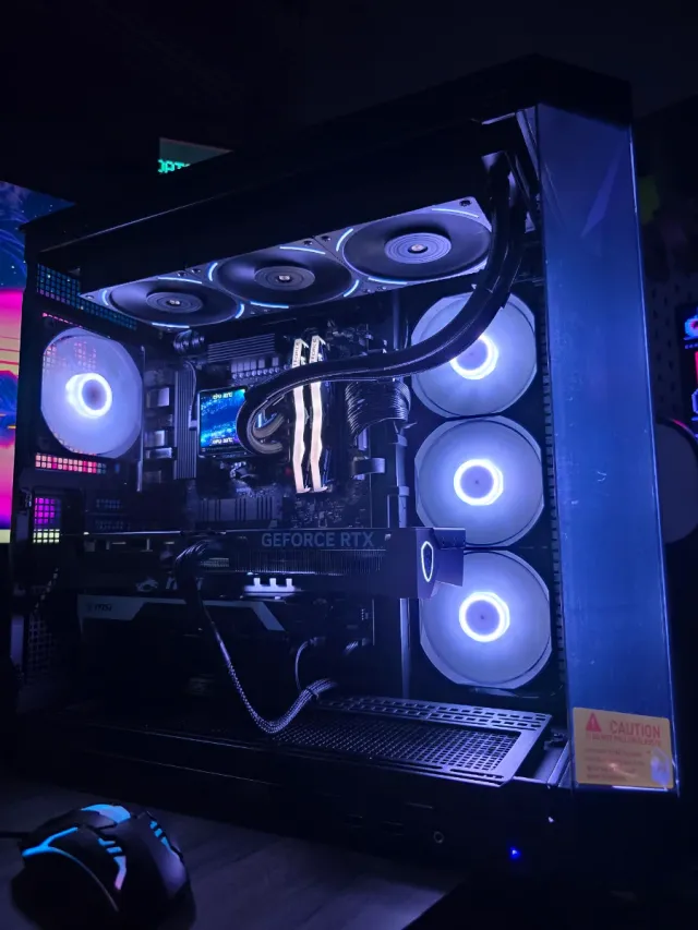 Ryzen 9 9950X3D + RTX 5080 16GB