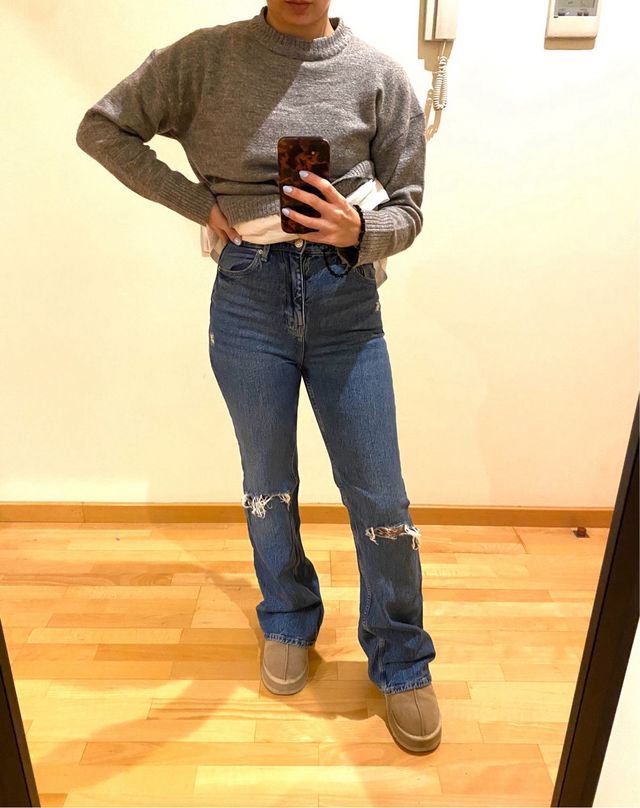 Vaqueros flare Bershka 