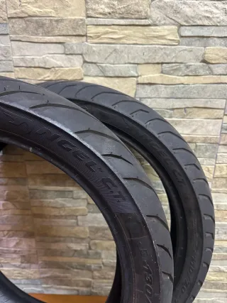 Juego de neumáticos Pirelli Angel City