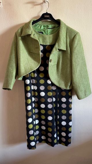 Chaqueta y Vestido Lunares Elegante