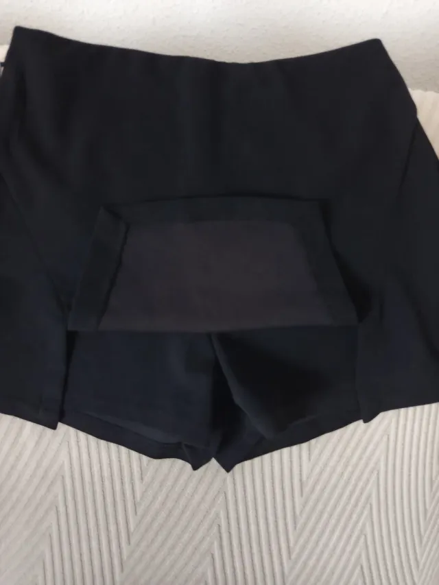 Falda pantalón negra