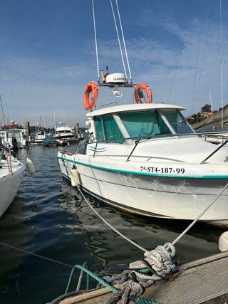 Barco Pesca-Paseo en perfecto estado