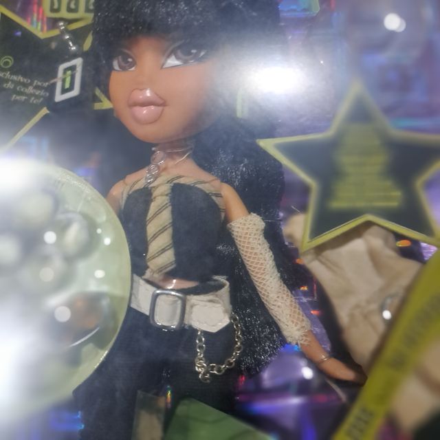 Bambola doll BRATZ Flashback neve Jade 