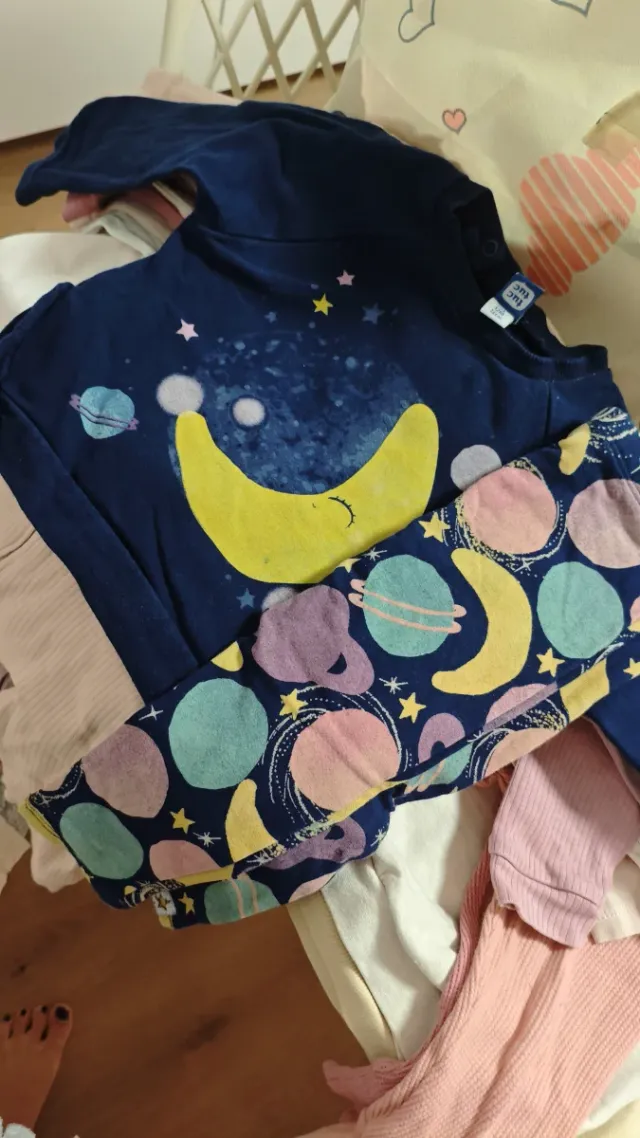 Lote Ropa Infantil Luna y Planetas para Piñas