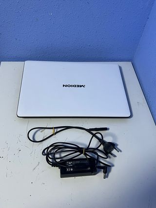 Medion Akoya Portátil Blanco