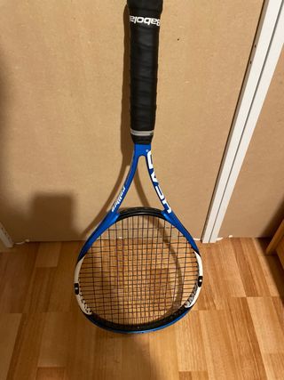 Bolsa de tenis WILSON y raqueta tenis HEAD