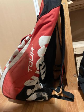 Bolsa de tenis WILSON y raqueta tenis HEAD