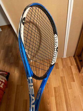 Bolsa de tenis WILSON y raqueta tenis HEAD