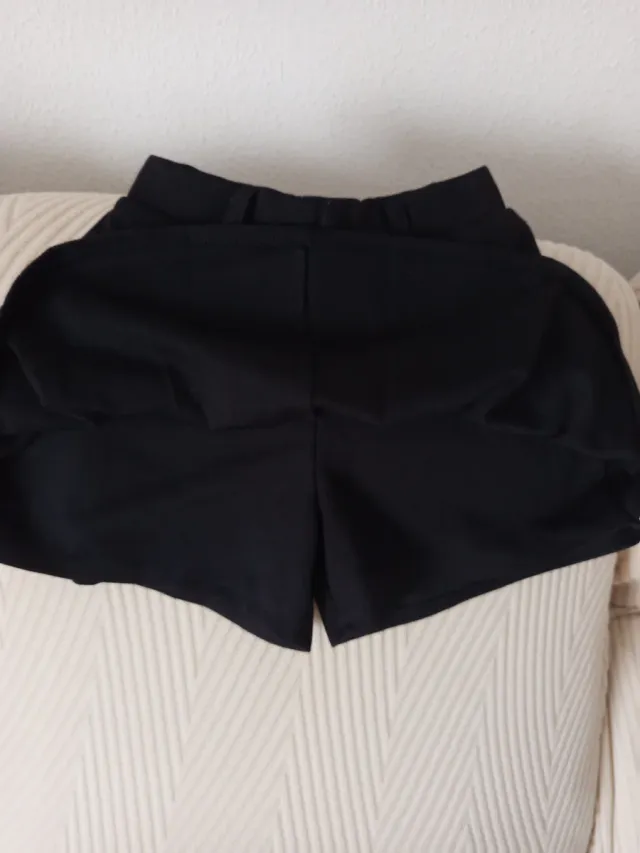 Falda pantalón negra