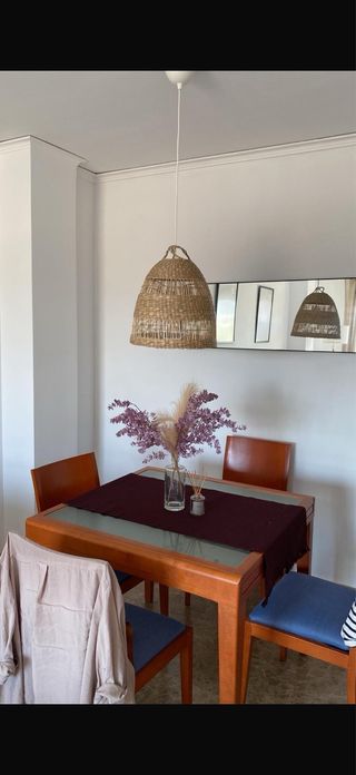 Conjunto mesa y 4 sillas madera