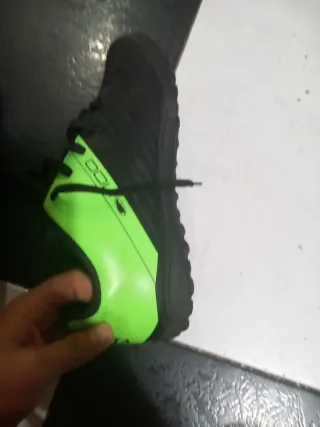 Botas de fútbol KIPSTA negras y verdes