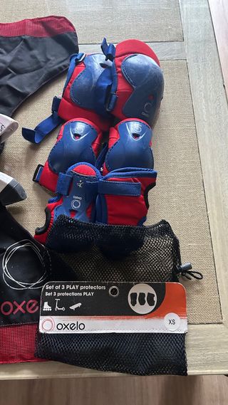 Equipo de patinaje protecciones   casco , patines