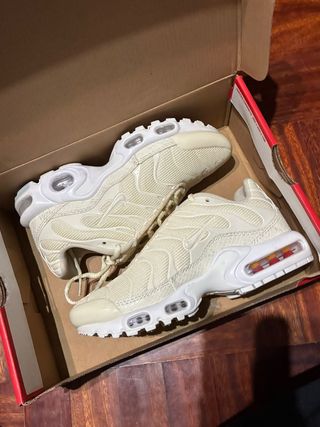 Nike Air Max Plus TN Beige Blanco