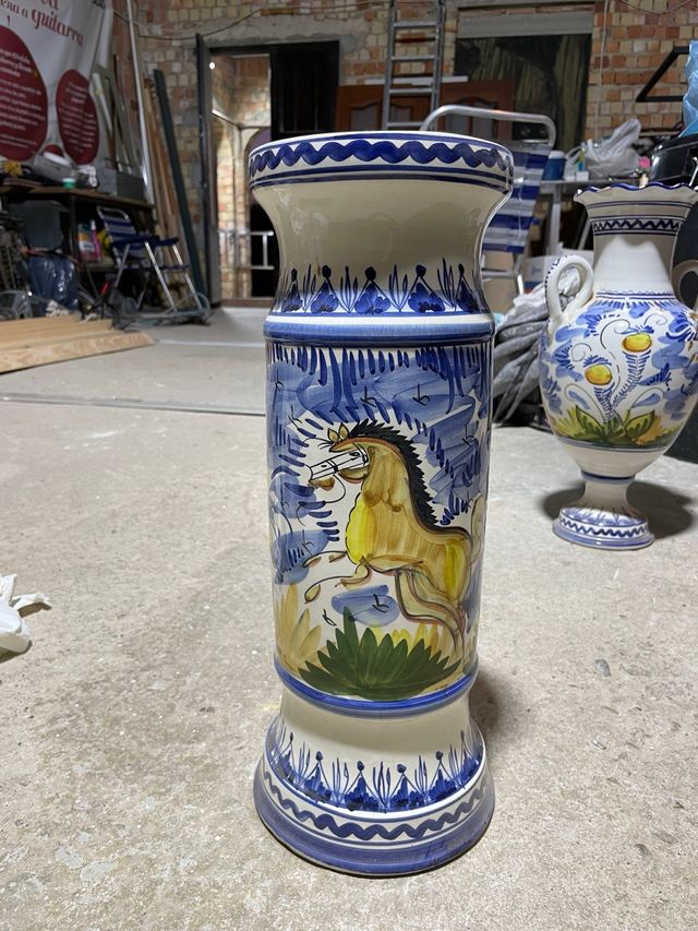 Set di vasi e lampada