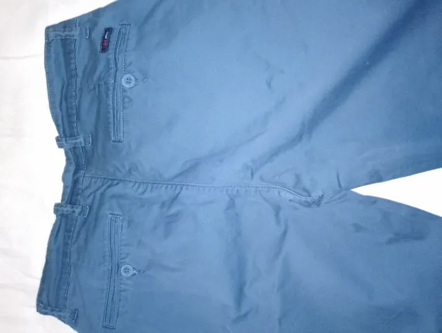 Pantalón chino azul