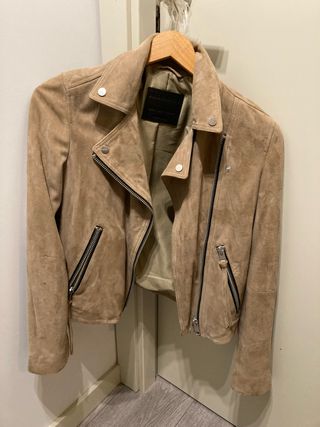 Chaqueta AllSaints Dalby ante beige