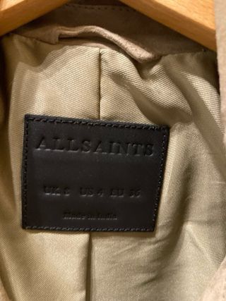 Chaqueta AllSaints Dalby ante beige