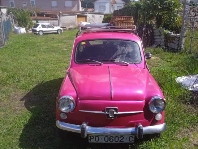 SEAT 600 y FORD SIERRA 2.0