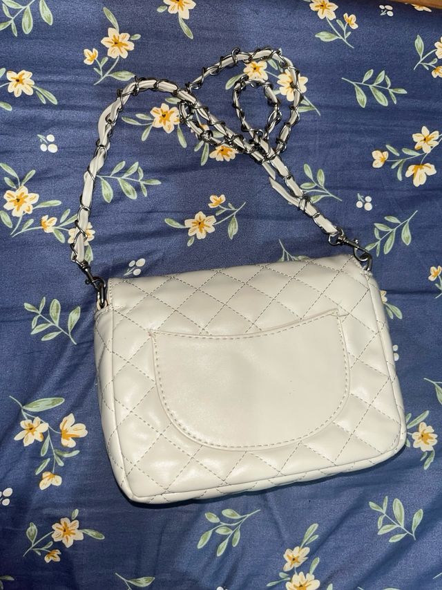 Bolso Chanel Beige con Interior Rojo