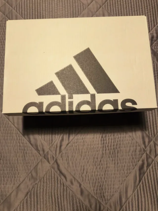 Adidas Advantage Base 37 1/3