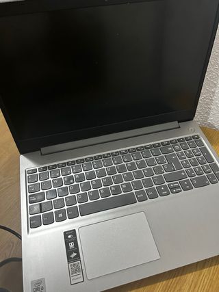 Lenovo IdeaPad 3 15IIL05 Plata